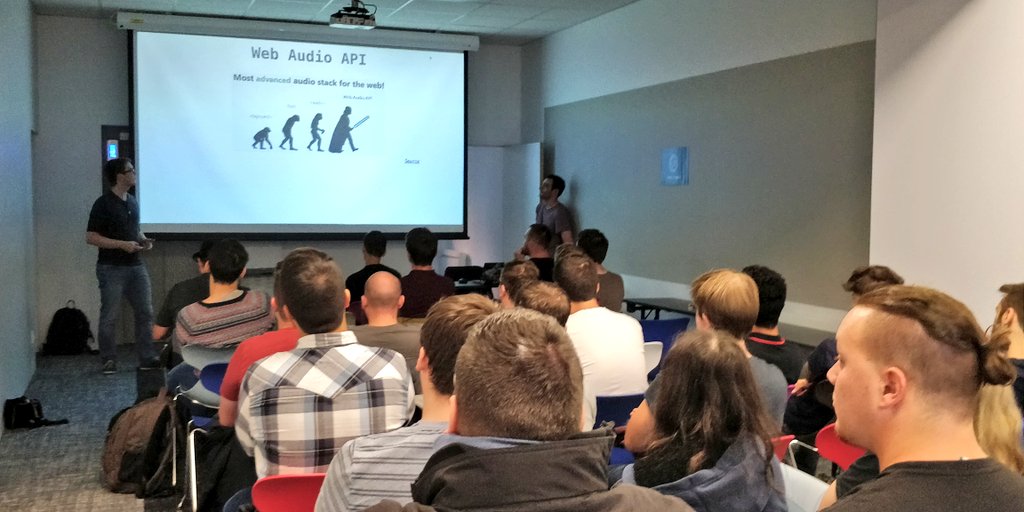 GDGLille's tweet photo. C'est parti pour la conf sur la Web Audio API par @Alban_Delcourt et Antoine Cordier chez @ZenikaLille 🎶🎶 https://t.co/QxRohYe6sv