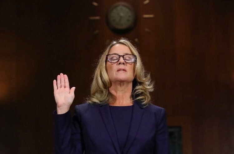 This woman is standing for all the women whos voices have been silenced by men and women. This is what bravery looks like. 
#KavanaughHearings #DrChristineFord