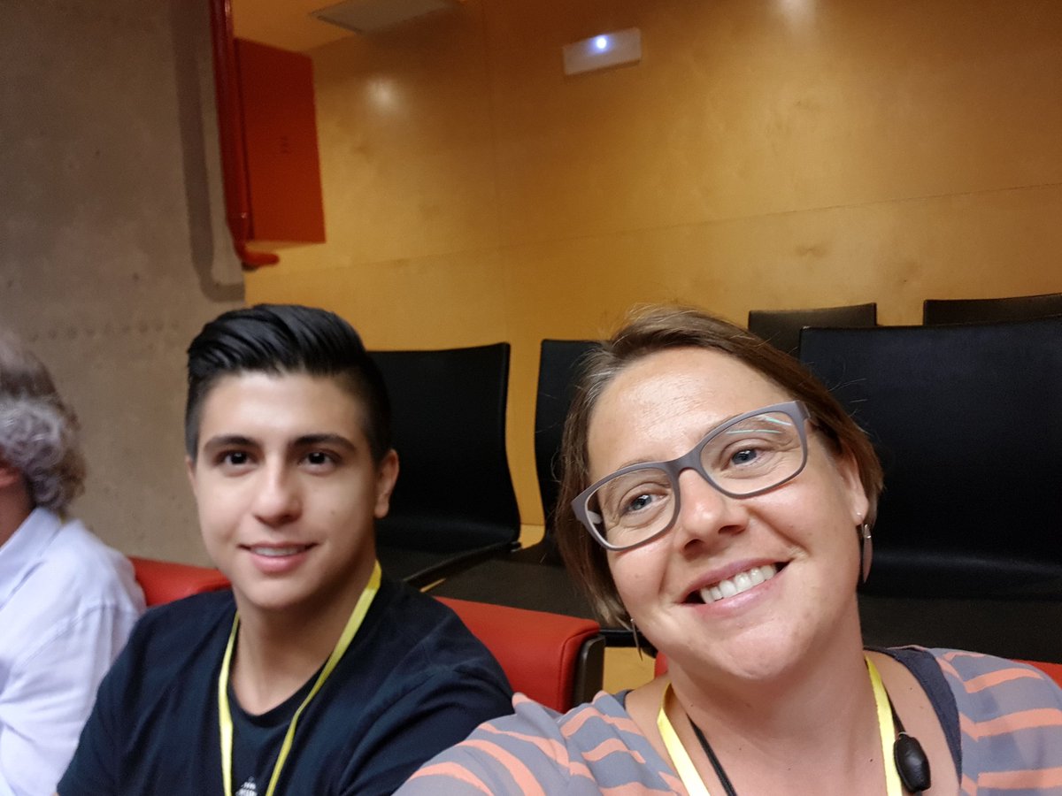 AndreaBikfalvi's tweet photo. Participem en la 9a Mostra d'Emprenedors de Girona #masterMEDE @univgirona #emprenedorsGirona @udgmasters @AXabadia https://t.co/Kzp4kKHJR7