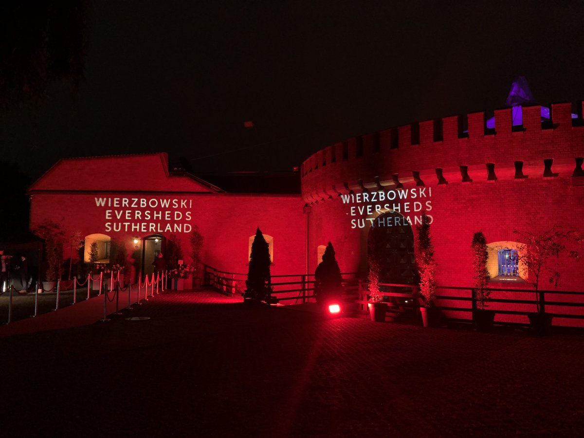 LeeRansonES's tweet photo. At the 20th anniversary party of our Polish office in Warsaw. An absolutely magnificent setting in which to celebrate 😊 https://t.co/LhcJ6k5Atz