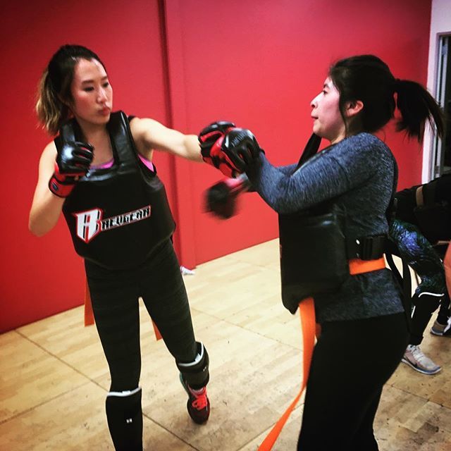 Minorsan_Team's tweet photo. Working on honing their skills as fighters. This is the most rewarding part of my work. Watching as people feel the power growing in their bodies as their muscles create new memory. Immediately reacting with the best options to be safe will only happen w… https://t.co/Ae8YaKNiSW https://t.co/WjI8E4EhB0
