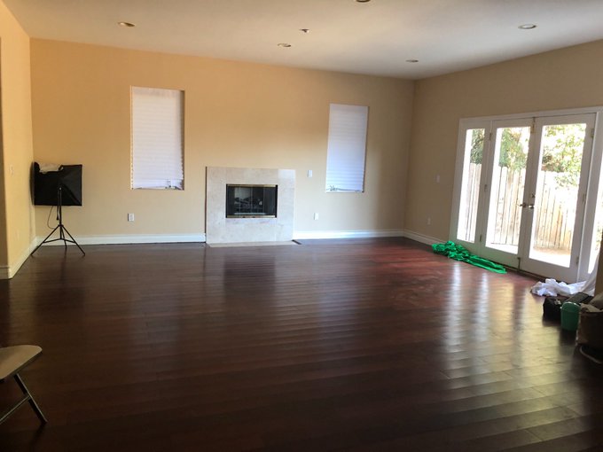 Wrong link! I just moved into my first nice home in LA BUT it&rsquo;s empty. I spoil back! https://t.co/myejopupBs<a href="/tag/baeday"class="tags"><span>#baeday</span></a>