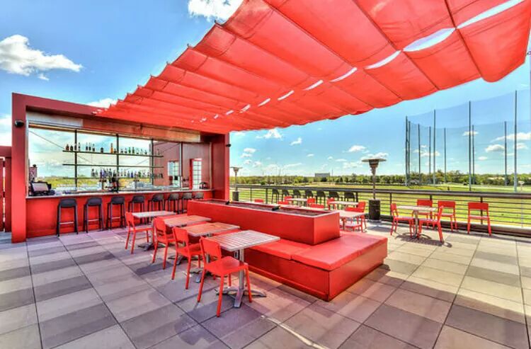 YokoChisholm's tweet photo. It's the perfect day for patio dining! 
Join us on our sidewalk patio this afternoon, or enjoy the breeze on our rooftop patio this evening! https://t.co/vbB7Um6w3b