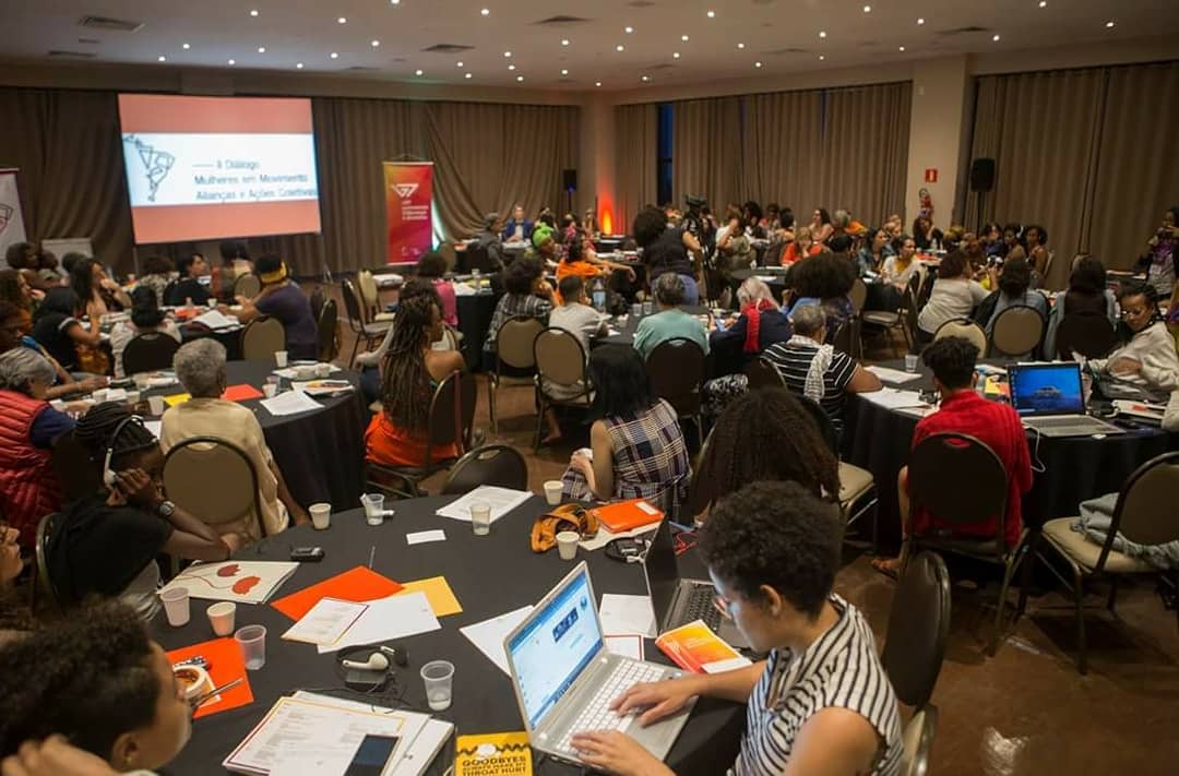 ligalesbica's tweet photo. II Diálogo Mulheres em Movimento - Alianças e Ações Coletivas. Realizado pelo Fundo ELAS em parceria com  British Council, OAK Brasil e ONU Mulheres reúnindo mulheres do Brasil e outros países da América Latina com transmissão ao vivo pelo Fundo Elas no Facebook
#LBLEMMOVIMENTO https://t.co/UIbiNva4da