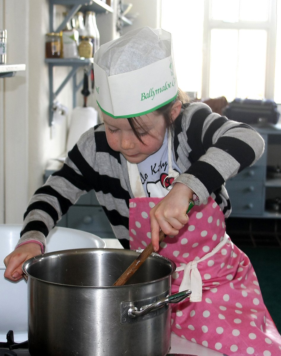 SlowFoodIreland's tweet photo. Grandmother’s Day at @BallymaloeCS.

Celebrating the special bonds between grandparents and grandchildren with @darinaallen and Rebecca Sullivan of @grannyskills 

This Sunday, Sept 30th from 12:00pm - 5:30pm

Hosted by @SlowFoodEcork 

Full details here: https://t.co/8aUUnWyMxi https://t.co/wPwcZhmPdK