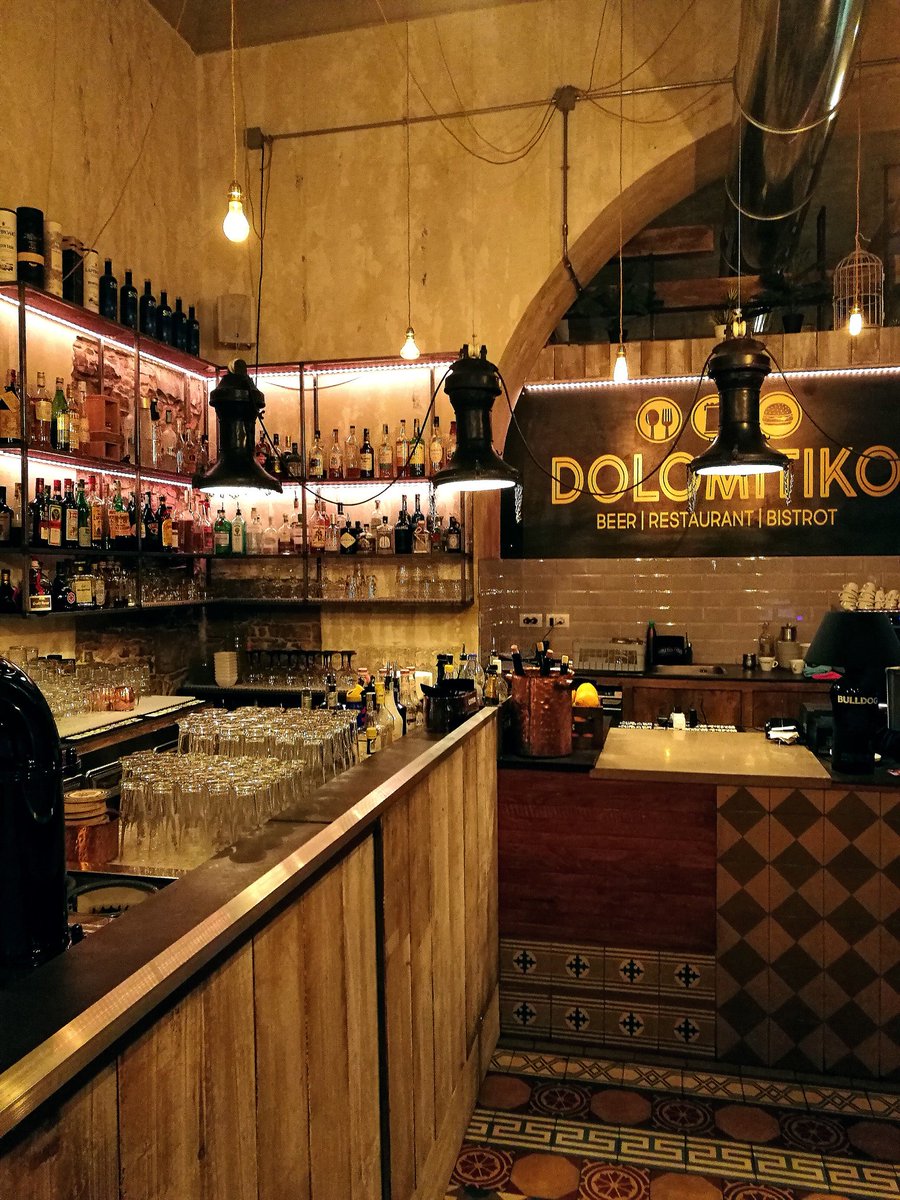 Stasera siamo al ristorante <a href="/dolomitiko/">Dolomitiko</a> per testare la proposta per la #FestadelleAttivitàinProprio, giornata per la promozione di attività commerciali che si terrà il 9/10 e organizzata da <a href="/METRO_Italia/">METRO Italia</a> Media partner <a href="/saygoodITA/">saygood</a>
#9OttobreNightOut #LoveOwnBusiness #SayGoodEvents