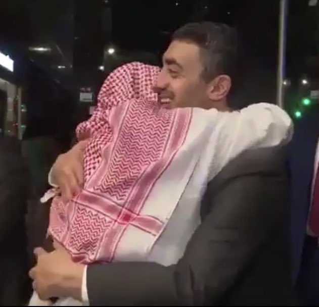 0Strict's tweet photo. #شكرا_عبدالله_بن_زايد
الكلمات تقف حائرةً أمام هذا الشيخ
@ABZayed 

كلمة نعم ماطالها كل رجال 
ولا كل من لبس بشت لقاها
ماجابها الا معرب الجد والخال
للي كسب مدح الرجال ورضاها
https://t.co/fPW5VEiRq1 https://t.co/tsrxxiznMR