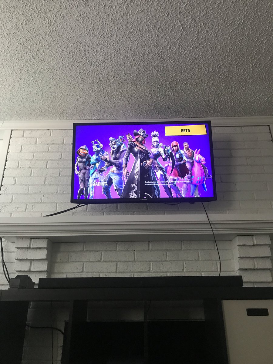 GiustoNick's tweet photo. @FortniteGame How much longer am I going to stare at this loading screen.... https://t.co/iJ2Wtvlq3j