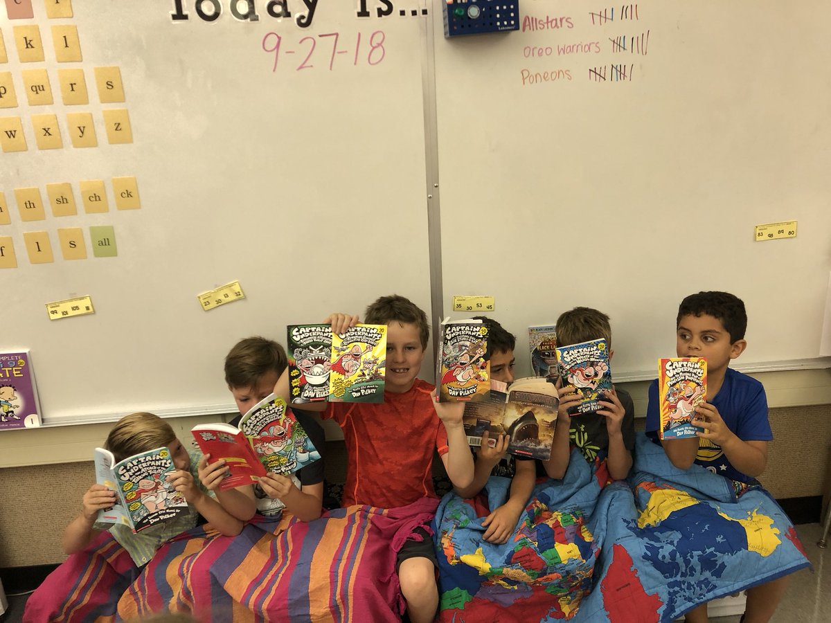 3msproctor's tweet photo. #bookboxday #bestdayever #readers #iteachsecond @UnderpantsCapt https://t.co/RGFeZqqVx7