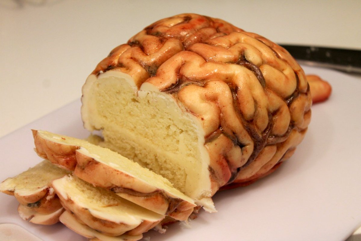 DeviantCakes's tweet photo. Brain cakes are now available! Each cake is hand made and painted with care. Nationwide shipping at https://t.co/cmgBH5LtGc. #deviantdesserts #brain #braincake #cake https://t.co/PSWxRakXgw