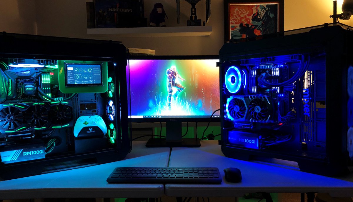 robeytech's tweet image. Looking for some hot #PowerBuilds to show on #Powerbuild.  Anyone got a cool PC setup they want myself and @brennadactyl to show off on tomorrow's show?  DM me so I can get the info?