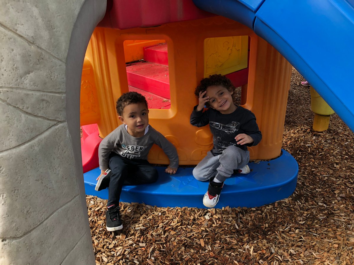 IU20EIPSSuper's tweet photo. In Early Intervention Preschool - when the sun comes out it is time to get outside to learn and play :) @ColonialIU20 https://t.co/grFM94QxlB