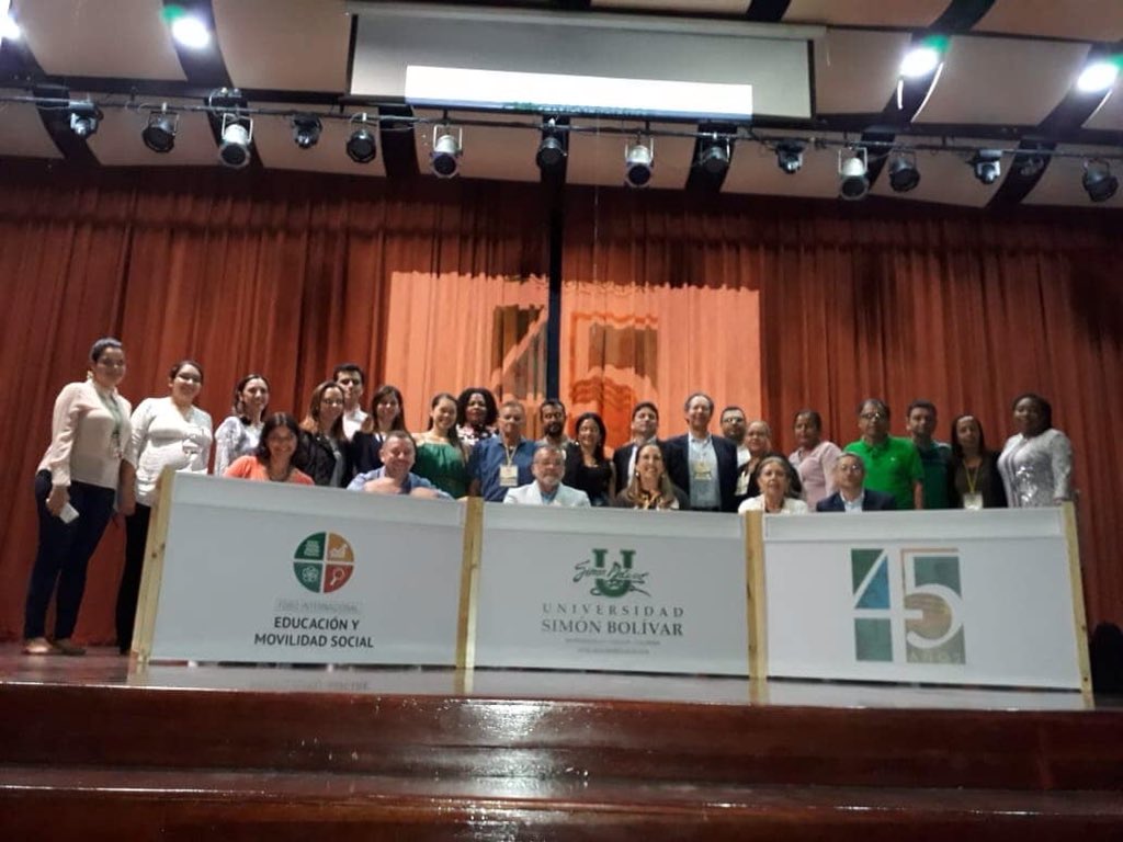 ForoRST's tweet photo. Gira Preparatoria de nuestro VI @ForoRST en Barranquilla en el Marco del ll Foro Internacional de Educación y Movilidad Social realizado por la @unisimon 

#NosVemosenCuenca 
#VamosalForo 
#RSTSomosTodos 
#SomosRST https://t.co/kdqwABt4sY