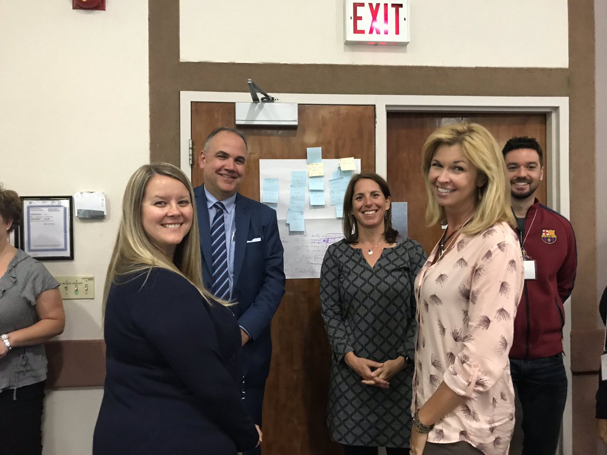 JenMcMaster1's tweet photo. Discussing effective feedback for student achievement. @ucdsb @thinksym https://t.co/pw6z69MaPy