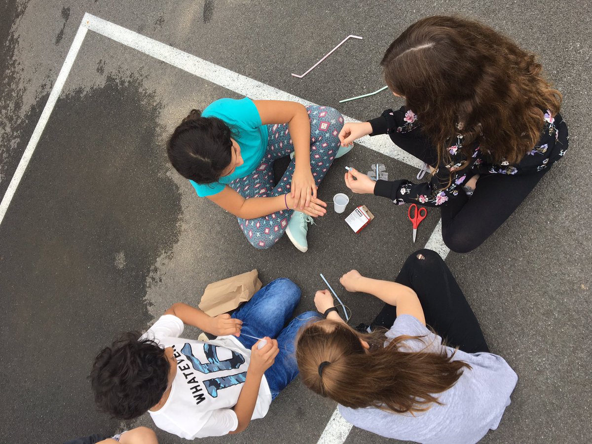 murphy52016's tweet image. Our first 5th grade STEAM challenge!  #GoGES