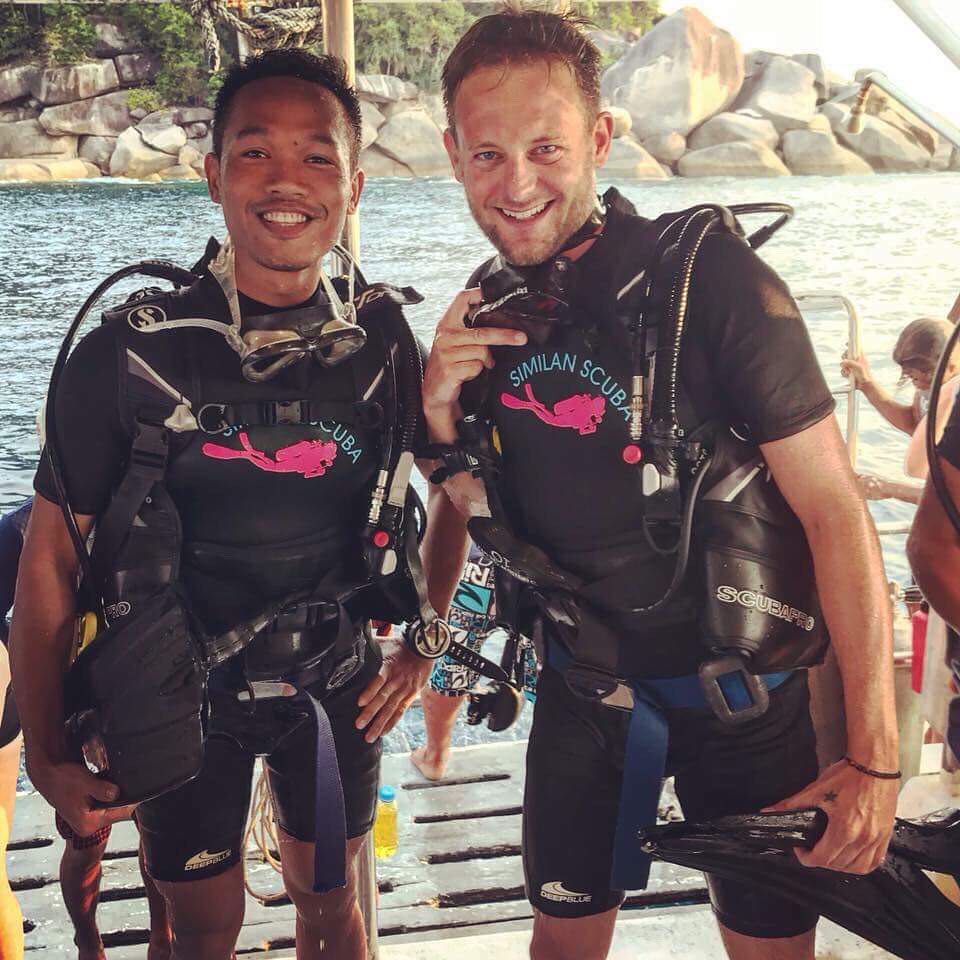 similan_scuba's tweet photo. 18 days to go!! Here is @thaiguytravel and friends look great in Similan Scuba new #scubapro equipment 😍😎🤩 #Similanscuba #similanscubakhaolak #scubapro #diving #scuba #scubadiving #similanislands #scubaboys #lookinggood #newdivingequipment #countdown https://t.co/TVmkgfafAF