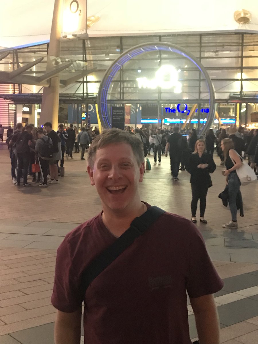 rsilvermusic's tweet photo. Life is Golden when your @TheO2  for @kylieminogue on her #Goldentour https://t.co/FzBMAsGltq