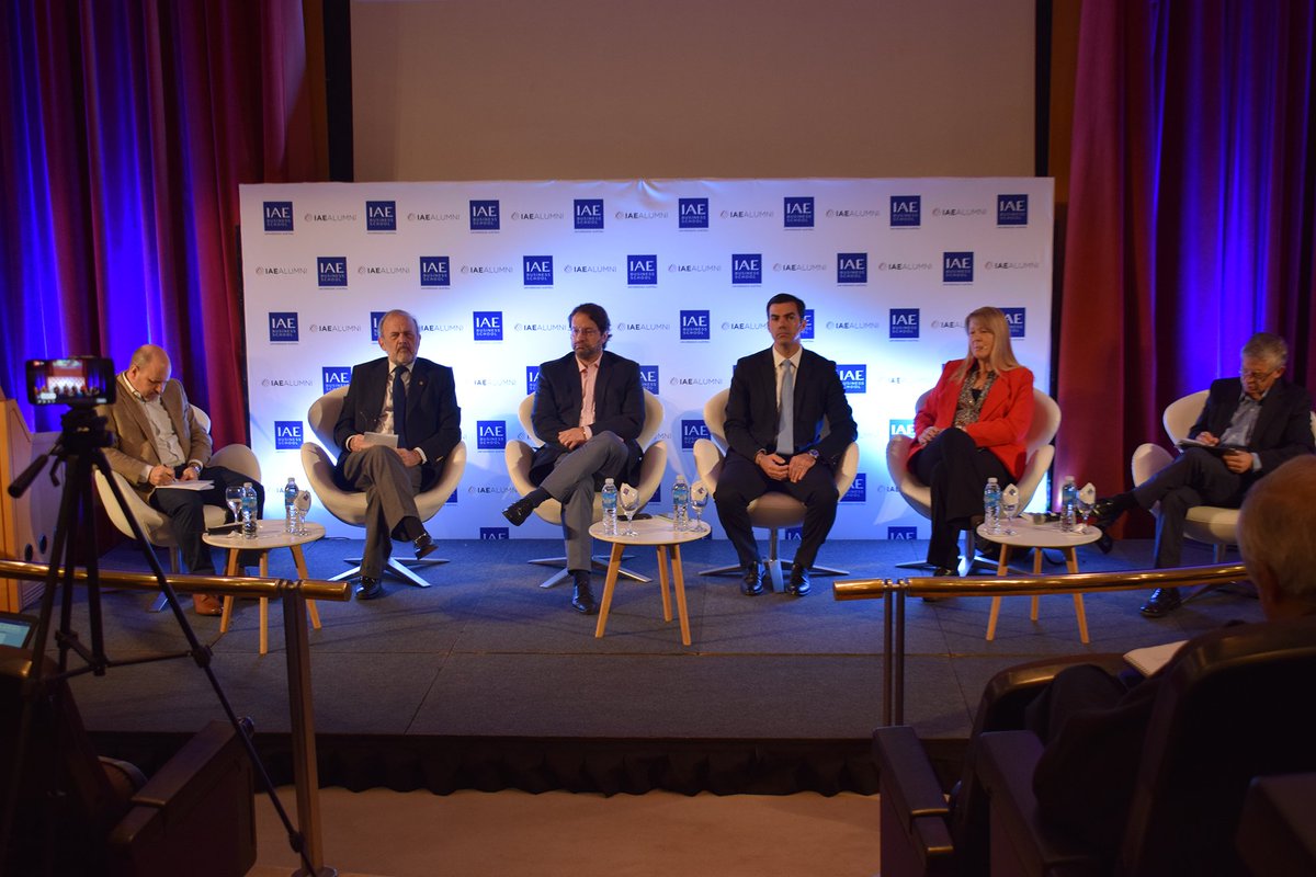 IAE_Austral's tweet image. #IAENews vía @diariopuntouno: "Argentina necesita un plan de desarrollo estratégico a futuro" @UrtubeyJM participó como panelista en la Jornada Anual del Centro CONSENSUS 2018 &amp;gt; bit.ly/2OmuMEI
#CicloIAE #Consensus2018 #acuerdos #consenso #negociación #política #IAEBS