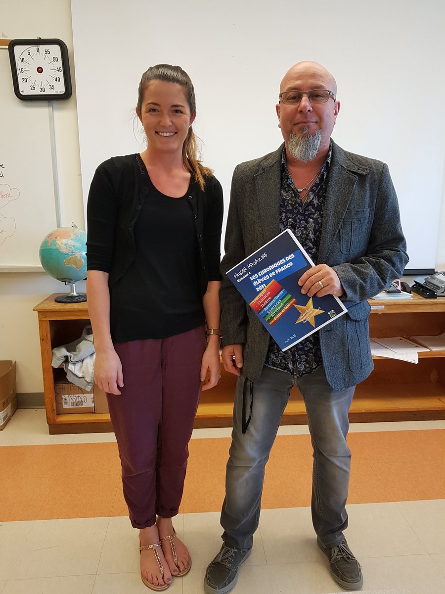 JeanMichelBeda1's tweet photo. La 2e rencontre technopédagogique s'est tenue ce midi @Franco_Cite! Nous avons la chance d'en apprendre d'avantage sur Google Drawings avec @decasselman et sur Google Forms avec @Tatiana_Racine! N'hésitez pas à venir les voir pour poursuivre la discussion! #transfoCECCE #technoFC https://t.co/HPBrryaYGq