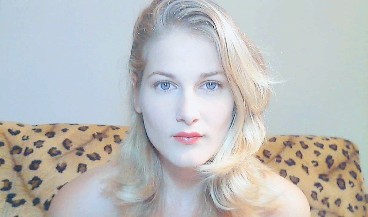 KatrinVebber's tweet photo. sponsor my photos new camera https://t.co/hgYLau6W7X