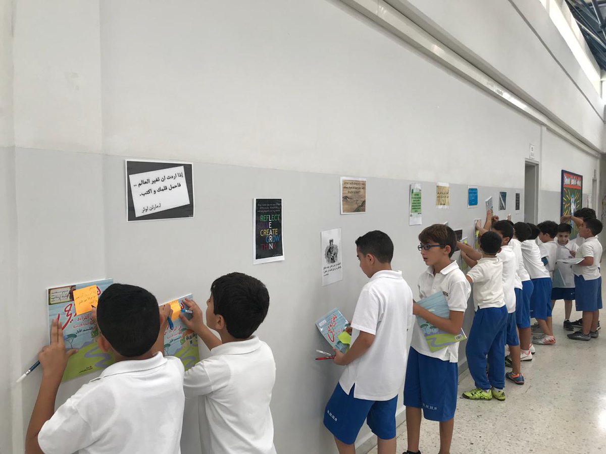 RHHS_Elementary's tweet photo. Grade 4: A gallery walk to read displayed quotes #learning #thinking #provocation #learning_differently https://t.co/FmD9TynQan