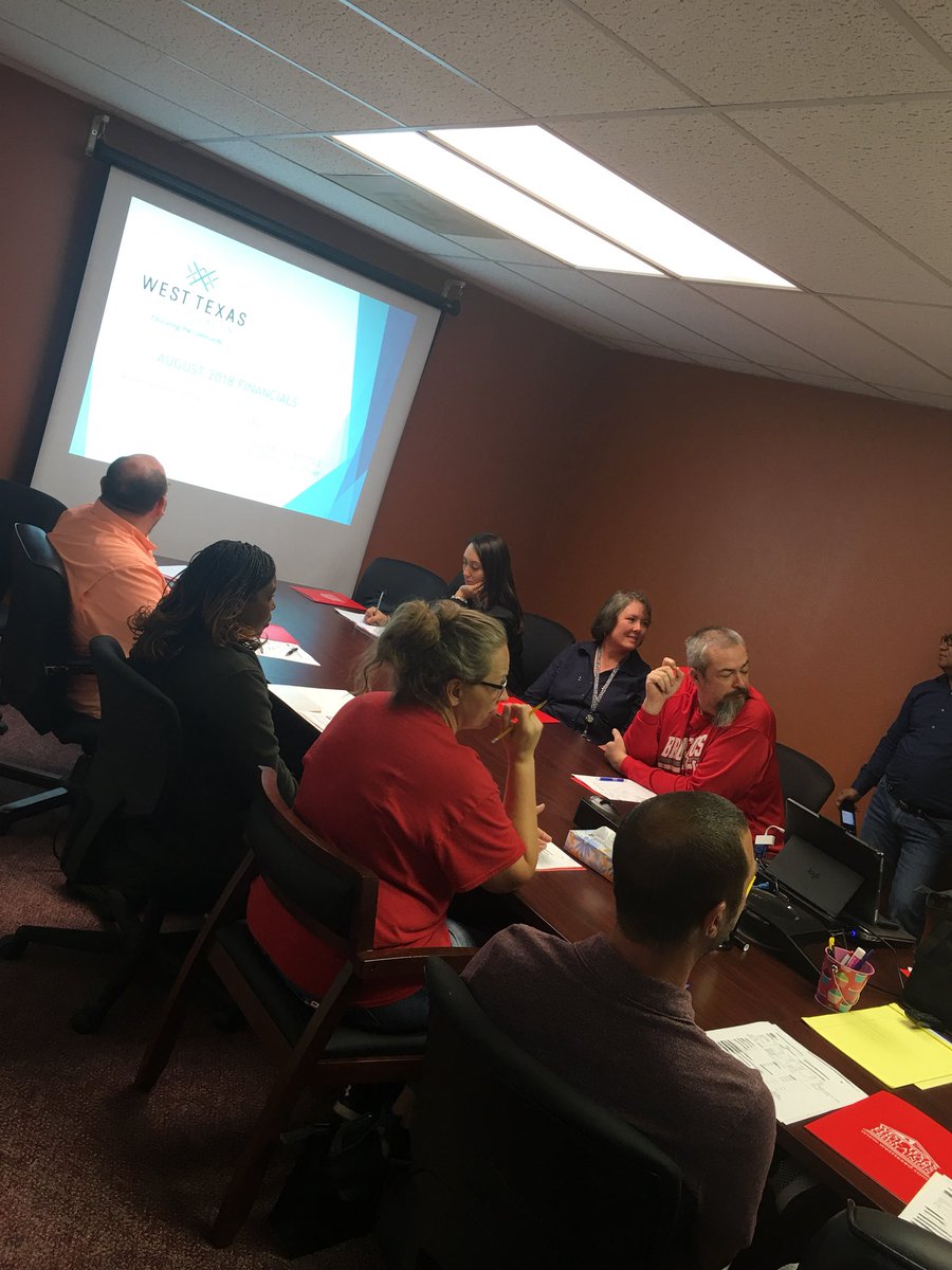 rivera2001elena's tweet photo. Math at West Texas Credit Union! Thank u!!! @WestTexasCU @ECISD_T2L @EctorCountyISD #mathinodessa https://t.co/3KxEN9xCE6