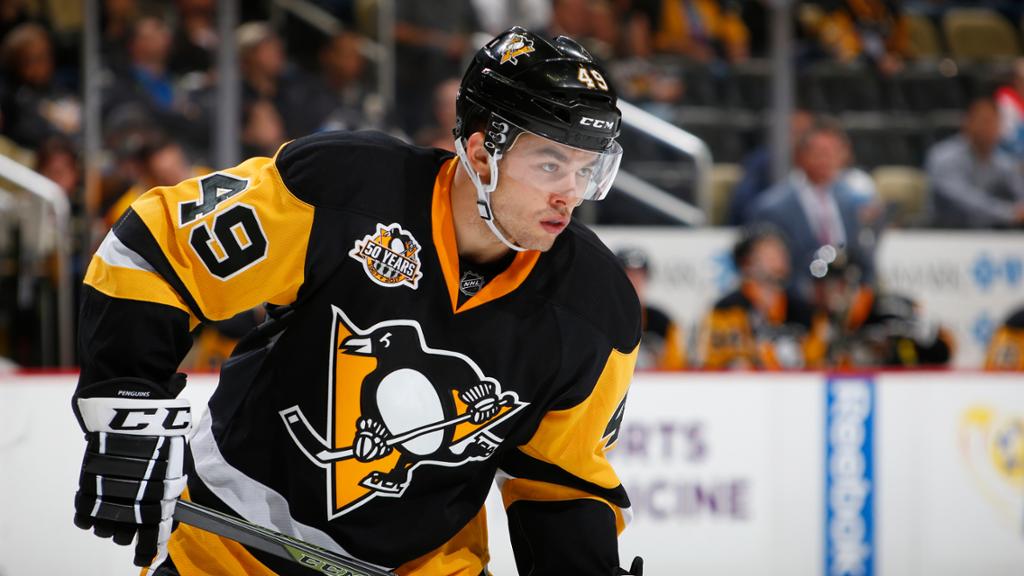 BobMcPgh's tweet photo. .@MarkMaddenX show less than hour away- alot on the menu
#Penguins #Sabres wrap up &amp; latest #Steelers #Ravens preview 
330 @gerrydulac of @PGSportsNow 
430 @JoshYohe_PGH in studio
530 @Penguins F #DominikSimon 

LISTEN LINK n Nat - https://t.co/mZBHgh322x https://t.co/4mKQCUGOvQ