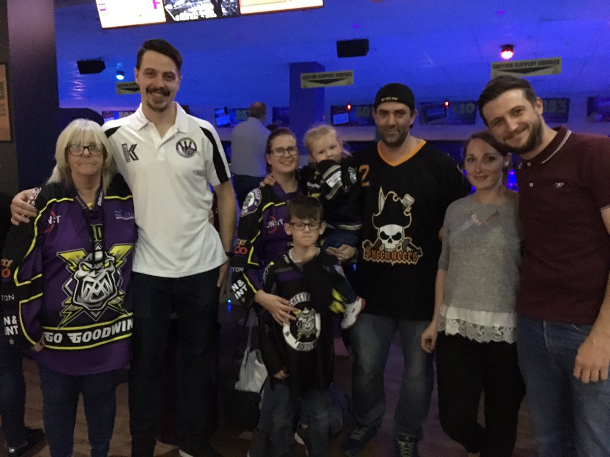 Mcr_StormSuprt's tweet photo. OSC ⚡️
BOWL WITH THE STORM 🎳
Team Dallas
Team Basara
Team Ginn
Team Ruopp
@GinnAndTonic35 @mbasara9
#ATTWWY #BowlWithTheStorm #StormStrike https://t.co/1hvX5CmI9P