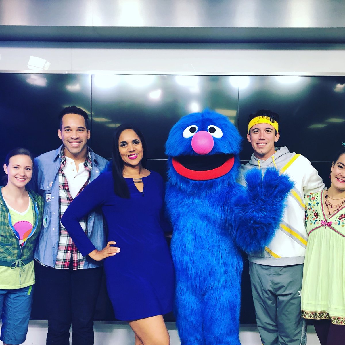 missjackiebrown's tweet photo. Grover on the show this morning with Sesame Street Live!!! Fun! #IMissBeingAKid👧🏾 https://t.co/O16C9hlQOO