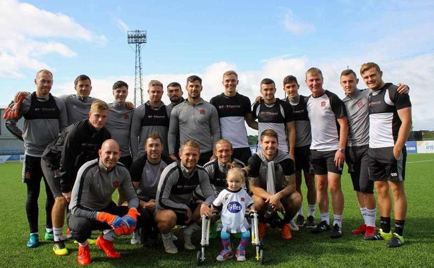 The Zoe Murphy Appeal will be holding a bucket collection outside Oriel Park ahead of our Irish Daily Mail #FAICup, semi-final 🆚 <a href="/UCDAFC/">UCD FC</a> on Friday night. Please donate generously.