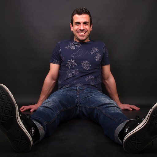 quiquematilla's tweet photo. Sorteo 2 entradas dobles para la penúltima función de "Si no lo digo reviento" mañana a las 23:45 en la @chocitadelloro de Gran Vía.

¡¡¡RT y suerte!!!

Mañana a las 12:00 doy ganadores https://t.co/XjZ4w1JUon