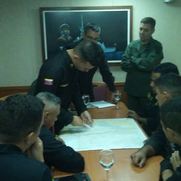 zodimainat's tweet photo. El Cmdte de la @zodimainat VA José Fleitas G se reunió con el personal del PO-13 Yekuana, desplegado en la fachada Atlántica  en el marco #OperacionEstratégicaDefensiva Combinada contra las Amenazas a la nación "Guardianes del mar de Venezuela" https://t.co/8Ncaxxd9aL