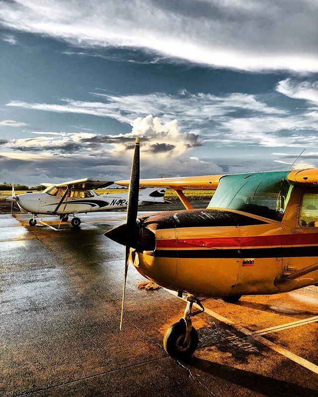 BPFlightSchool's tweet photo. Sunrise Aviating ☀️ https://t.co/b4EYVjHrx6 https://t.co/Y9eXoloFDI