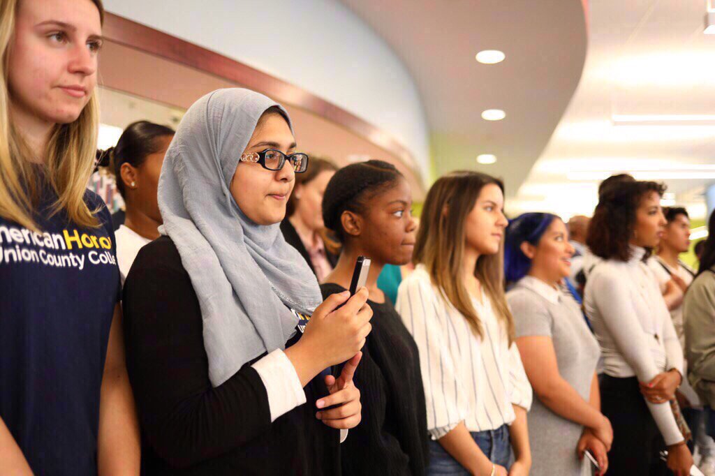 GovMurphy's tweet photo. NJ’s community colleges play a critical role in preparing students for the workforce & meeting the demands of a growing economy. Over 13,000 students will benefit from our first-ever CC Opportunity Grants, as we seek to make community college tuition-free. https://t.co/EeFUIlfKE1 https://t.co/SxVJmrEFTU
