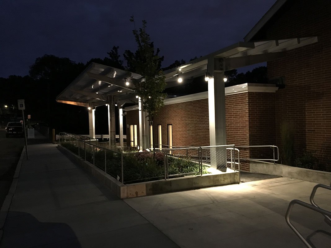 BerkeleyBuildCo's tweet photo. BBC's renovations at @WatertownBGC are done!
New teen room, office, and staff meeting space; reconfigured entrance with free-standing canopy, gardens, accessible ramp, and exterior lighting. Stop by and check out the new spaces! https://t.co/QRKE6lFvKt https://t.co/SmET8TJ2OG https://t.co/XlHsDzHoVC
