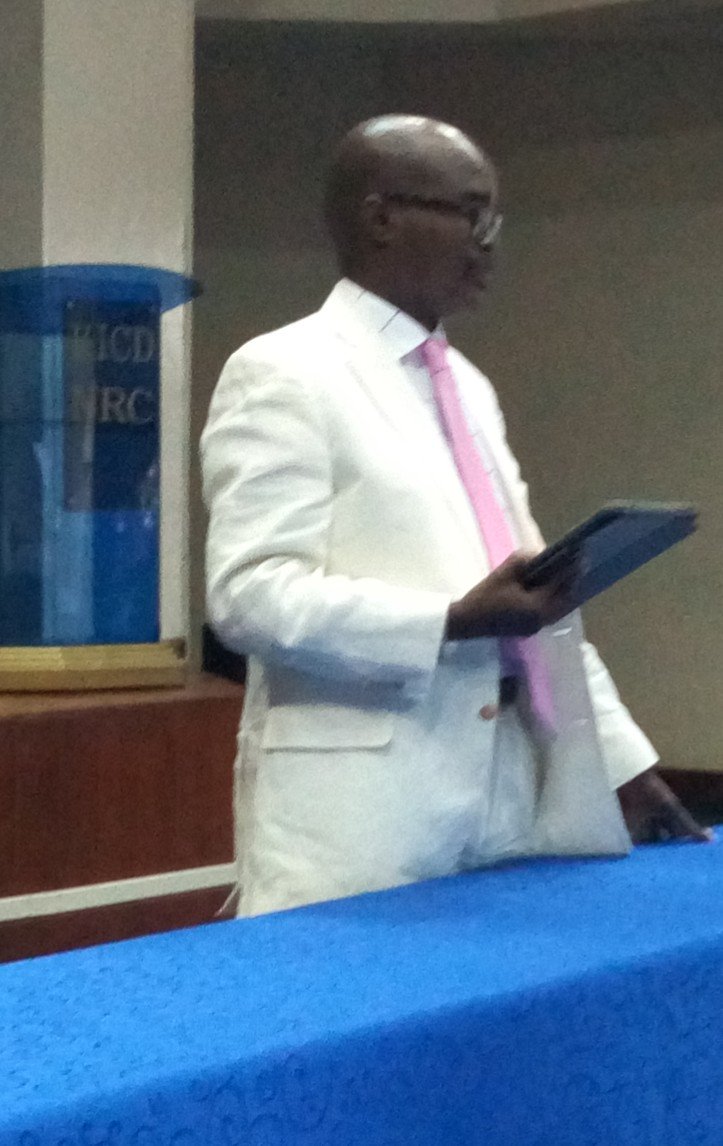 Prof. Zeleza of @USIUAFrica sharing on the challenges Universities currently facing and how this is affecting Transformative Learning @ISOLT2018 <a href="/AFELT2/">AFELT</a>