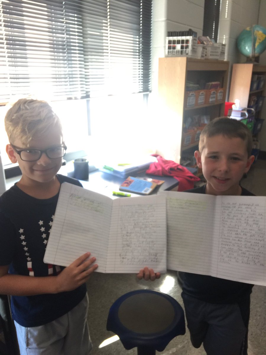 Ms_Schmidt33's tweet photo. Four weeks into school and our constructed responses are already looking incredible! We used our learning progressions to make them even better! @MVWolves https://t.co/MFT8bbYb7s