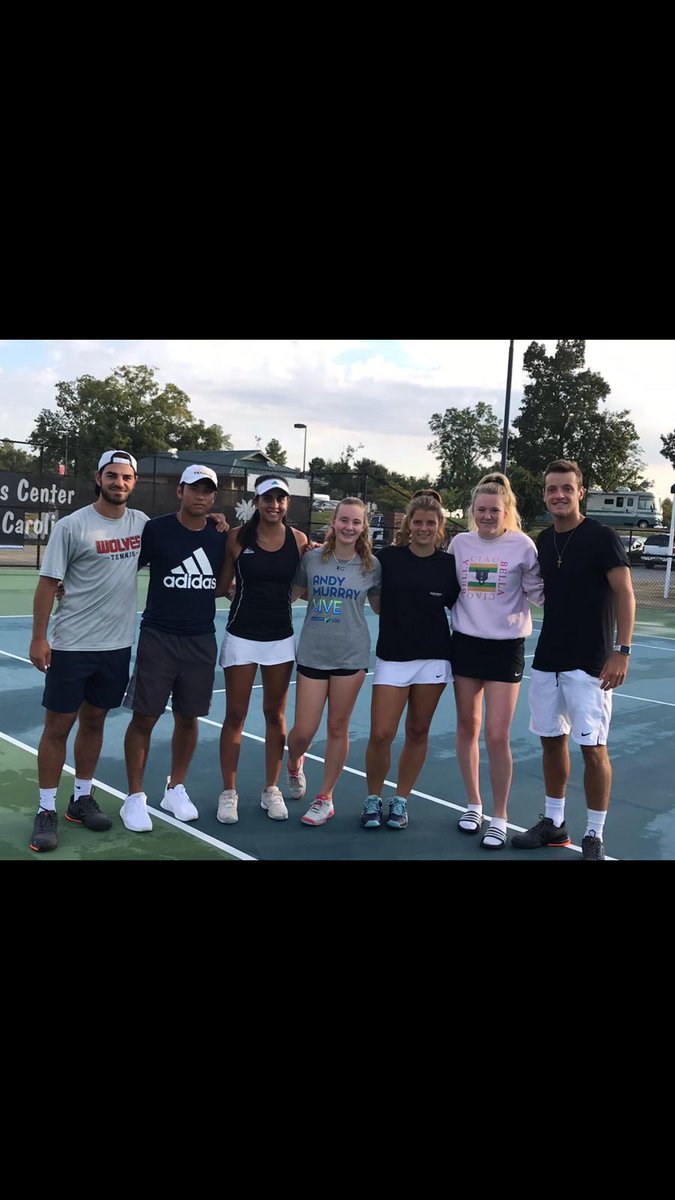 newberrymenste1's tweet photo. Our wolves looking great at regionals on day 1! #Tennis #wolves https://t.co/t8EFhYEhib