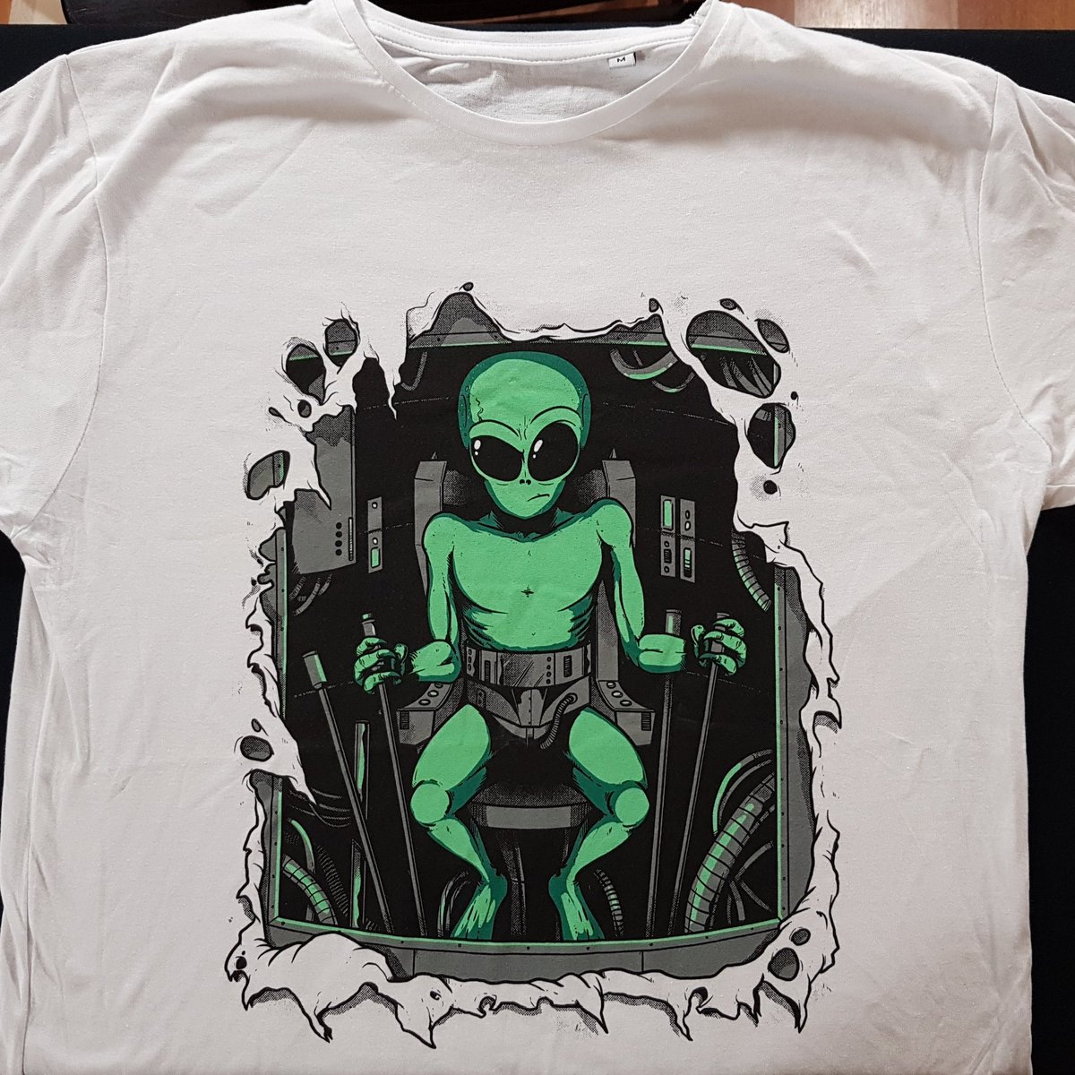 TraceysBasement's tweet image. I get a huge kick out of this &quot;#Alien Pilot&quot; shirt that came in September&apos;s #MyGeekBox. 😆