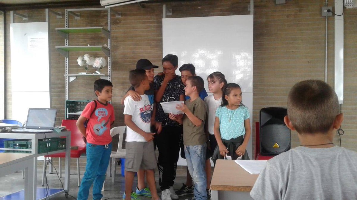 BienestarAnt's tweet photo. En el municipio de @argelia_gov continúan con su compromiso de la réplica del programa #PrevenirEsUnParche, donde los niños y niñas disfrutaron de la construcción de las normas para los encuentros, fortalecieron y se hizo entrega de la herramienta pedagógica #MiParche. https://t.co/xNEOdaAUzq