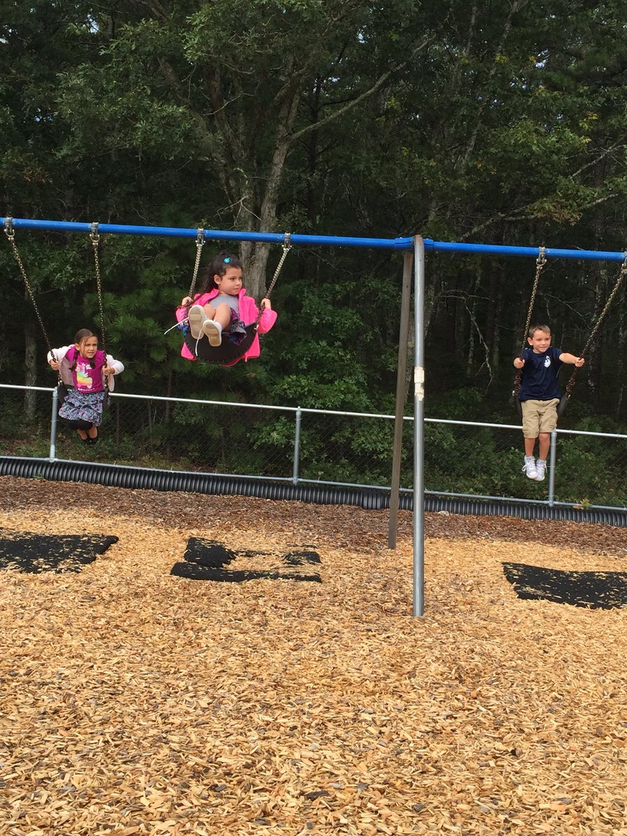 kccokeefe's tweet photo. It was a beautiful day to play outside. #MashpeeKCC #Kindergarten #ilovemyjob https://t.co/pQ2DDr2D65