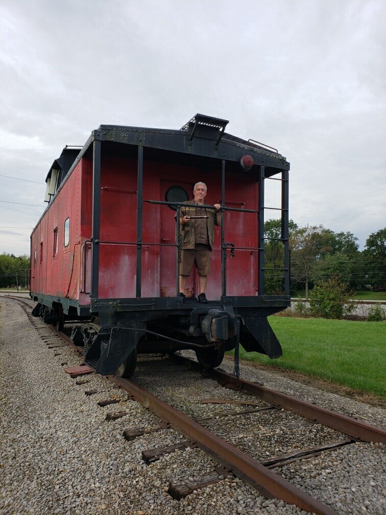 As another day with the #baton comes to an end, we have found yet another caboose. This one has found its resting place in Sellersburg, IN near the home of driver <a href="/jaytoby/">Jay Toby</a>. #UPSSafetyRelay @ups4715preload <a href="/TimCapps12/">Tim Capps</a> @UPStempe <a href="/OhioValUPSers/">Ohio Valley UPSers</a>