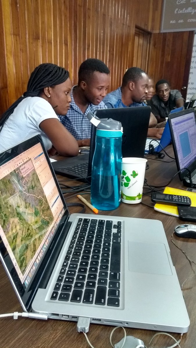 nicolas_chavent's tweet photo. #Pixels of our afternoon at #ActionOsmHaiti2018: #GIS #OSM #datamanagement and #dataviz with @josmeditor @qgis @georchestra @geonode using #data #dumps and #webservices from #SpatialDataInfrastructure #SDI @wfp #haitidata #IFL @aco_geo @humdata #OSM #OpenData #FreeGIS #map4ht https://t.co/EWlTqidhXg