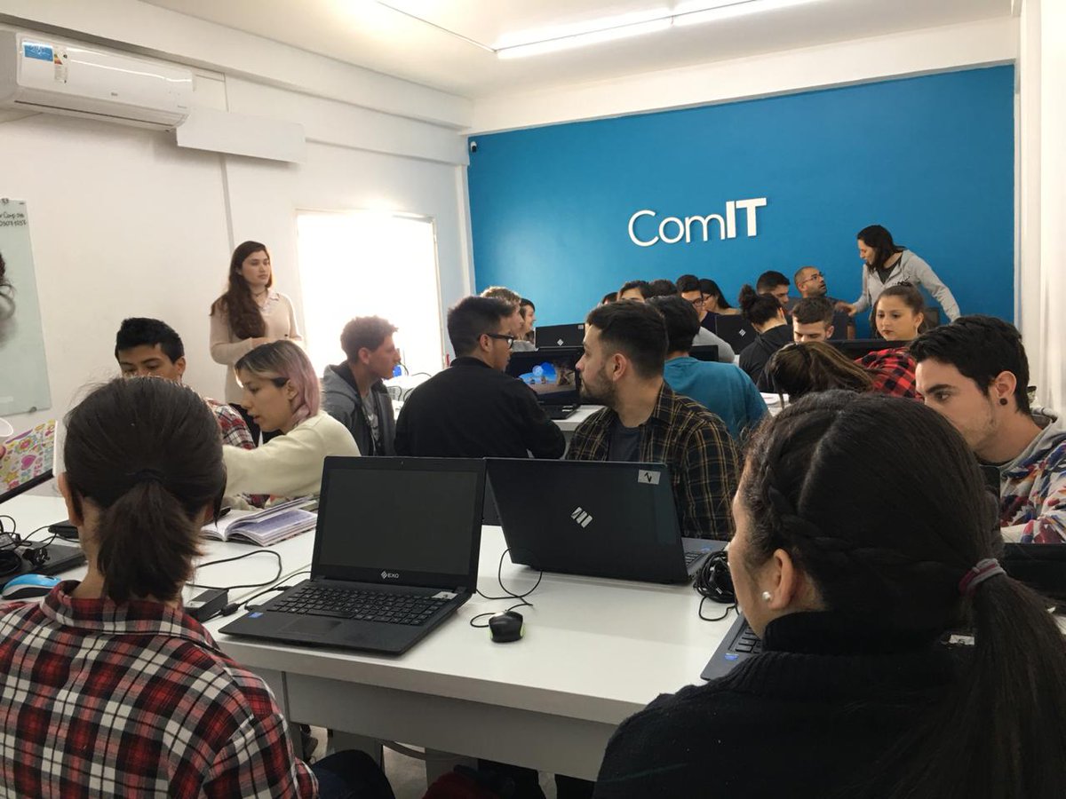 plistingart's tweet image. You always have to keep going! World never stops!
Welcome to @ComunidadITorg new #IntroToProgramming students and to Rosinni, our new teacher!