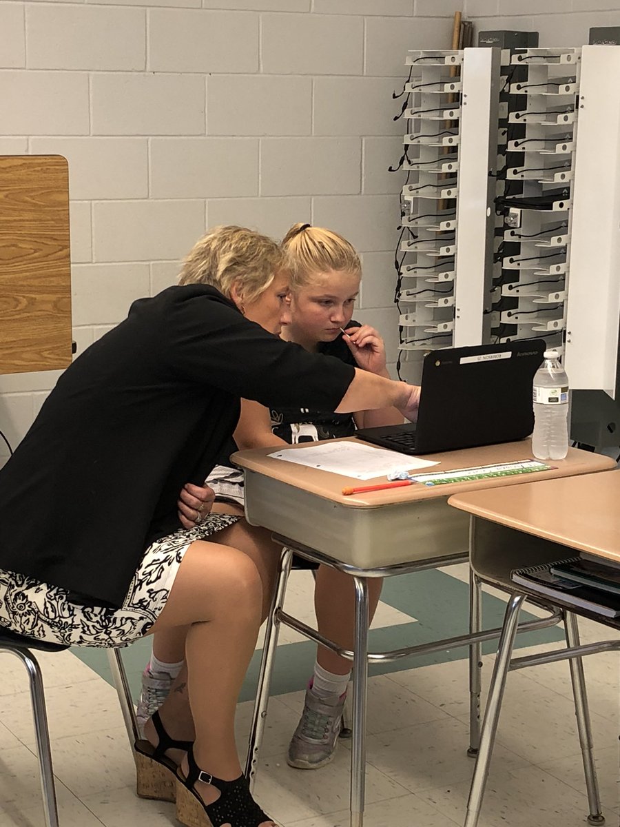 MrsRoberson401's tweet photo. Thank you Mrs. Fournier, our Enterprise Bank Mentor for guiding us with our research for the Columbian Exchange Project! #PESseptember18 #5fun5 @EnterpriseBank https://t.co/NYEUZqoI2i