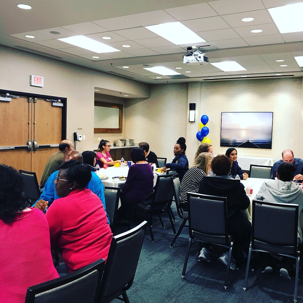 bmoodyrideout's tweet photo. The students and families are here! Now for some good food and games at the hotel #AllAccessWeekend #MichiganRoss #RossBBA https://t.co/d93etmy5EW