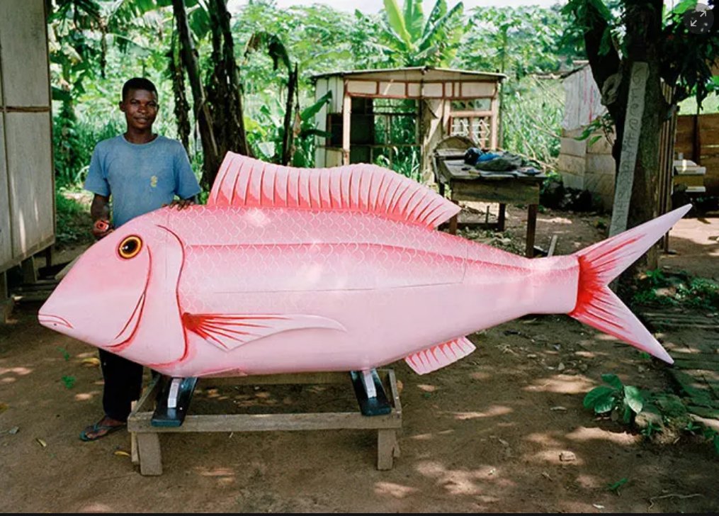 EmptyChairDoc's tweet image. In Ghana, the dead are ushered into the next life in style. #EmptyChairDoc
theguardian.com/world/gallery/…