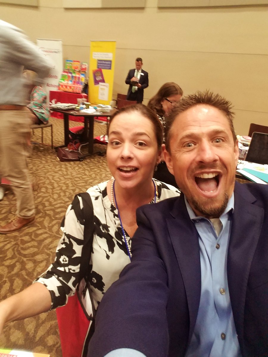 bestliteracy's tweet photo. Great presentation on writing and technology, and I am all about my poetry. https://t.co/9V9rvcRizF https://t.co/8eOSuQr1eS