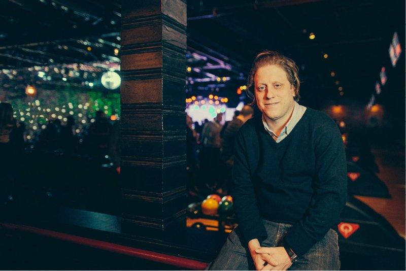 RRPHKIDS's tweet photo. | COOL DAD ALERT | Our founder, Peter Shapiro, has been named one of @FatherlyHQ's 100 Coolest Dads in #America! 

Read the full article here-->> https://t.co/Fo3CfwqLPK https://t.co/xUHToBxI8s
