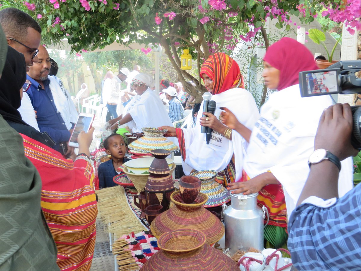MuseJamaa's tweet photo. Women are breadmakers and backbone of all Society in the world.  they need support and empowerment, they didn't need to hurt them. Culture Integration of Refuses in Somaliland Event Was held in Hargeisa, Organized by @ccbrs5 and supported by @UNHCRSom. @hanan_mo14 https://t.co/rQb3FhXDI7